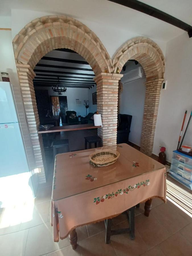 Villa Martinez Alquiler Rural Isabel Alcalá del Valle Exterior foto